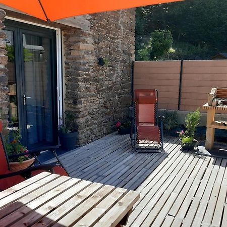 A La Memoire De Merlin & Spa Saint-Malon-sur-Mel Exterior foto