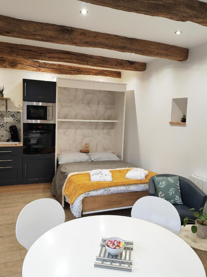 A La Memoire De Merlin & Spa Saint-Malon-sur-Mel Exterior foto