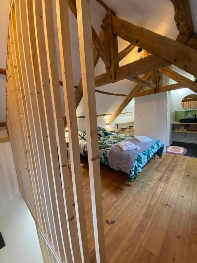 A La Memoire De Merlin & Spa Saint-Malon-sur-Mel Exterior foto